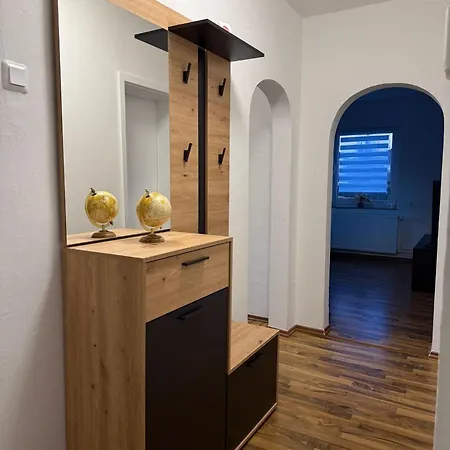 Hammer Apartment *